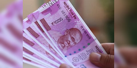 2 ஆயிரம் ரூபாய் கள்ளநோட்டுகள் பறிமுதல் - எந்த மாநிலத்திற்கு முதலிடம்?