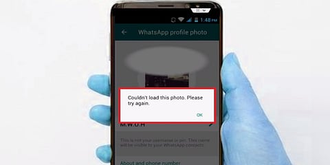 முடங்கியது வாட்ஸ் அப் - போட்டோ, வீடியோக்கள் அனுப்ப முடியாத நிலை..!