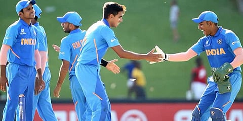 U19 உலகக்கோப்பை கிரிக்கெட் தொடர் - வெற்றியுடன் தொடங்கியது இந்திய அணி