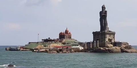 கன்னியாகுமரி திருவள்ளுவர் சிலையில் இரவு முழுவதும் மின் விளக்கு ஒளிர விட கோரிக்கை...!