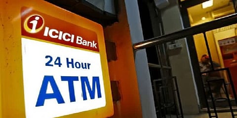 ஏடிஎம்மில் பணம் எடுக்க இனி டெபிட் கார்டு வேண்டாம் - ஐசிஐசிஐ வங்கியின் புதிய வசதி!