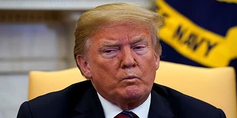 அமெரிக்க அதிபரை பதவி நீக்கக் கோரும் தீர்மானம்: செனட் சபையில் காரசார விவாதம்