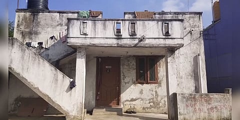 வேலைக்கு சென்ற தோழி - தனியாக இருந்த இளம்பெண் மர்ம மரணம்..!