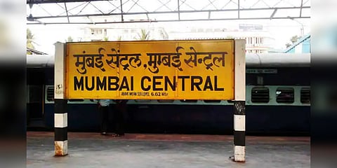 ‘தனி ஒருவன்’ - டிக்கெட் எடுக்காத பயணிகளிடம் ரூ1.5 கோடி வசூலித்த அதிகாரி