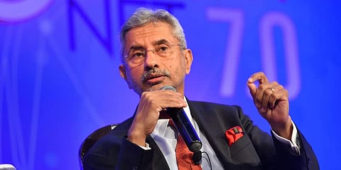 "சீனாவில் இருக்கும் இந்தியர்களின் நிலைமையை கண்காணிக்கிறோம்" ஜெய்சங்கர் தகவல்