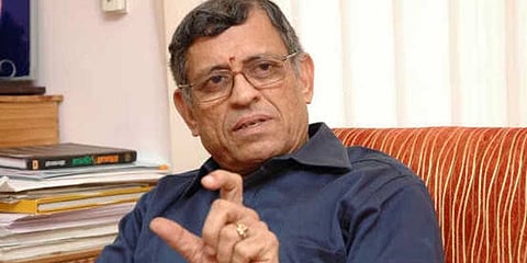 துக்ளக் ஆசிரியர் குருமூர்த்தி வீட்டில் பெட்ரோல் குண்டு வீச முயற்சி