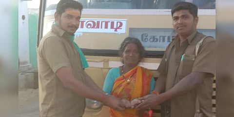 அரசுப் பேருந்தில் 5 சவரன் நகையை தவறவிட்ட பெண் - பொறுப்புடன் ஒப்படைத்த ஓட்டுநர், நடத்துநர்