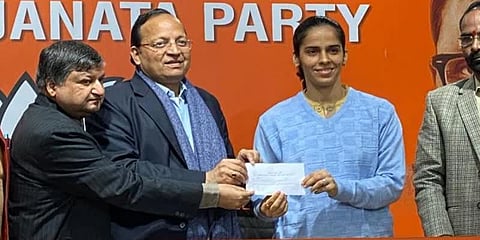 பாஜகவில் இணைந்தார் சாய்னா நேவால்