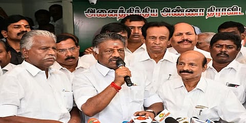 ஓபிஎஸ் உள்ளிட்ட 11 எம்.எல்.ஏக்கள் பதவி நீக்க வழக்கு - பிப். 4ம் தேதி விசாரணை