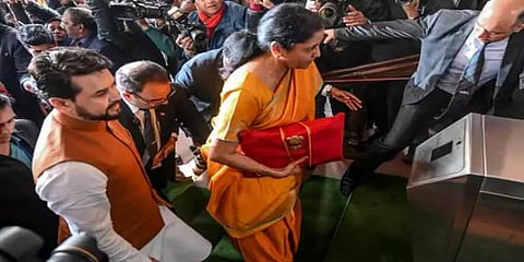 தனி நபர் வருமான வரிக்கு புதிய நடைமுறை - பழைய முறையும் தொடரும் என அறிவிப்பு