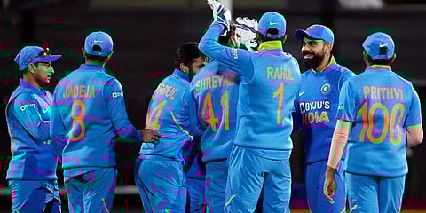 மெதுவான பந்துவீச்சு : இந்திய அணி வீரர்களுக்கு 80 சதவீத அபராதம்