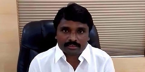 கட்டுக்கட்டாக ரூ.500, ரூ.2000 நோட்டுகள் : பைனான்சியர் அன்புச்செழியன் வீட்டில் கைப்பற்றப்பட்ட பணம்!