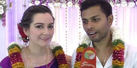 இது நாடு கடந்த காதல்.. 3 முறைப்படி திருமணம்..!