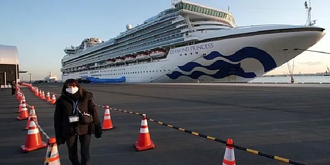 3700 பேருடன் ஜப்பான் வந்த சொகுசு கப்பலில் 135 நபர்களுக்கு கொரோனா!