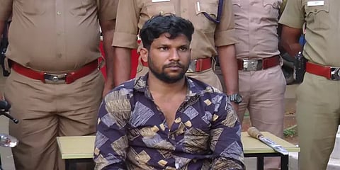 “நானும் ரவுடிதான்” - கத்தியை காட்டி மாமூல் கேட்ட ரவுடிக்கு நேர்ந்த சோகம்