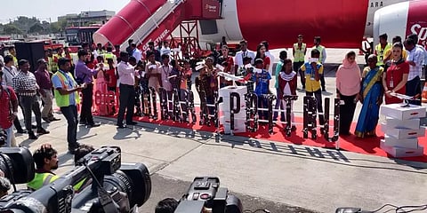 "எங்க அம்மாவ விமானத்தில் பறக்க வைக்க முடியுமா" சூர்யாவை கேள்விக்கேட்ட மாணவர்கள் !