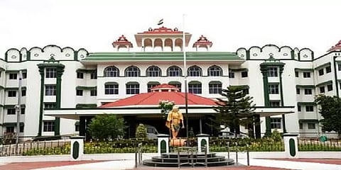 மன நலம் குன்றிய இளம்பெண்ணின் கருவை கலைக்க நீதிமன்றம் உத்தரவு !