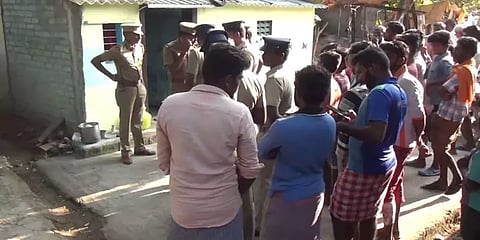 திருமணத்தை மீறிய உறவில் மனைவி: இருவரையும் வெட்டிக் கொன்ற கணவர்..!