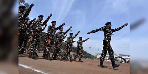 சிஆர்பிஎஃப்-ல் 1,412 காலிப் பணியிடங்கள் - விண்ணப்பிக்க தயாரா ?