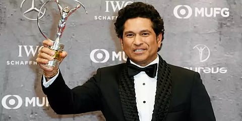 உலகக்கோப்பையை கைப்பற்றியது சிறந்த தருணம்.. லாரியஸ் விருதை வென்றார் சச்சின்