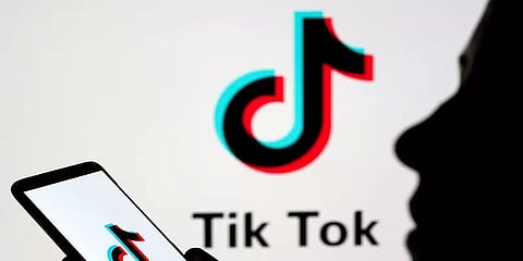 டிக் டாக் வீடியோவால் பிரச்னை: இரு பெண்கள் மீது போலீசில் புகார் கொடுத்த கிராம மக்கள்!