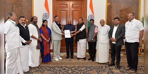 சிஏஏவை திரும்ப பெறக் கோரிக்கை - ஜனாதிபதியுடன் திமுக கூட்டணி எம்பிக்கள் நேரில் வலியுறுத்தல்