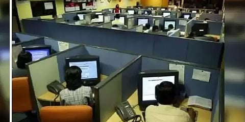 விசா கட்டுப்பாடுகள் காரணமா?: இந்திய நிறுவனங்களில் அதிகரிக்கும் அமெரிக்க ஊழியர்கள்!