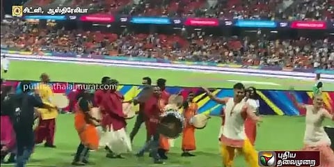 ஆஸ்திரேலியா- இந்தியா போட்டியில் தமிழர்களால் இசைக்கப்பட்ட பறை இசை