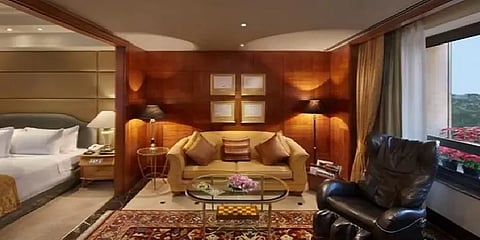 ட்ரம்பிற்காக இவ்வளவு வசதிகளா? - ராஜபோக அம்சங்களுடன் தயார் நிலையில் இருக்கும் சாணக்யா அறை!