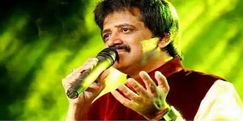 ‘சும்மா இருந்த சங்கை ஊதிக் கெடுக்கிறது அரசு’ - பாடகர் ஸ்ரீநிவாஸ் வருத்தம்