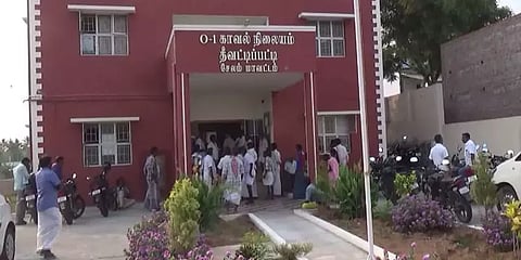 வாட்ஸ்அப் குழு தொடங்கி பல லட்சம் ரூபாய் மோசடி செய்த புரோகிதர்..!