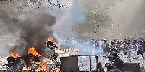 இந்துவா?முஸ்லிமா? என்று கேட்டார்கள்-திக் திக் நிமிடங்களை பகிர்ந்துகொண்ட பத்திரிகையாளர்