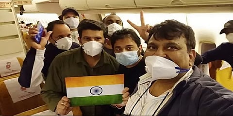 மீண்டும் கைகொடுத்த ஏர்இந்தியா.. கப்பலில் தவித்த இந்தியர்கள் பத்திரமாக தாயகம் வருகை..!