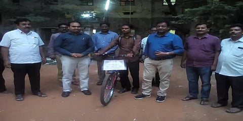 பங்களாதேஷை சேர்ந்த இளைஞர் இந்தியா முழுவதும் சைக்கிள் பயணம்..!