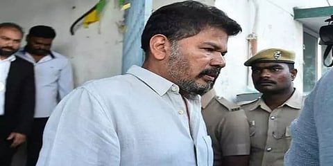 “கிரேன் விபத்து நடந்தது எப்படி” இயக்குநர் ஷங்கரிடம் சரமாரி கேள்விகள்