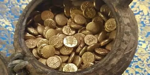 திருச்சி கோயிலில் கிடைத்த தங்கப் புதையல்... வரலாற்று உண்மைகளை வெளிக்கொண்டு வருமா..?