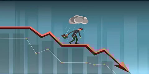 இந்திய பங்குச்சந்தை: முதலீட்டாளர்களுக்கு ரூ.5.5 லட்சம் கோடி இழப்பு