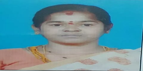 மகன் இறந்த துக்கம்... தாய்- தந்தை ரயில்முன் பாய்ந்து தற்கொலை..!