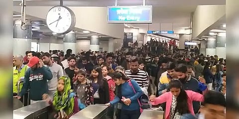 ‘துரோகிகளை சுடுங்கள்’- கோஷம் போடும் இளைஞர்கள்.. போலீஸ் விசாரணை