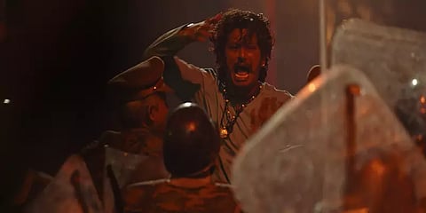 சிகப்பு அரசியல் பேசும் நடிகர் ஜீவாவின் ‘ஜிப்சி’ டீசர்