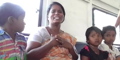 “என் புள்ளைங்களுக்கு அப்பா வேணும்” - 3 குழந்தைகளுடன் தீக்குளிக்க முயன்ற பெண்..!