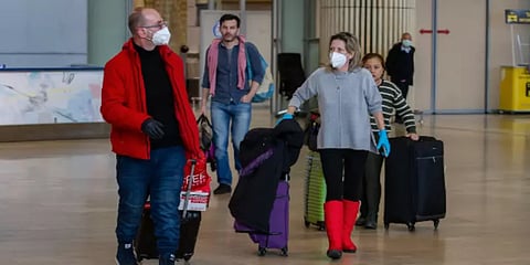 கொரோனா எதிரொலியால் சில நாடுகளுக்கான விசா தடை..! - மத்திய அரசு அறிவிப்பு