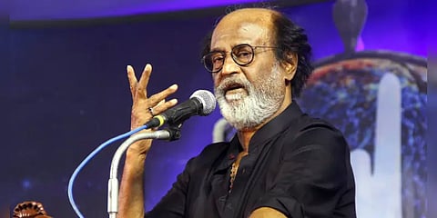 நாளை மறுநாள் மாவட்டச் செயலாளர்களை சந்திக்கிறார் ரஜினி