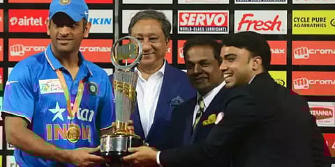 இதே நாள்.. ஆசியக் கோப்பை ஃபைனல்.. பங்களாதேஷ் ரசிகர்களை கலங்கடித்த தோனி..!