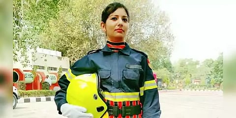 விமான தீயணைப்புத் துறையில் ஒரு சிங்கப் பெண் - ‘தனி ஒருத்தி’ தானியா சன்யால்