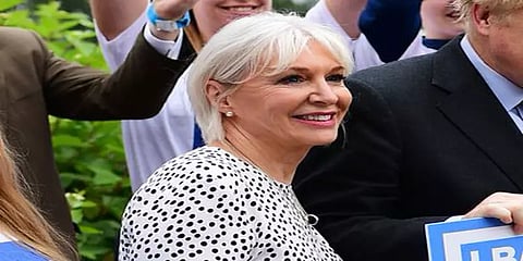 பிரிட்டன் சுகாதாரத் துறை அமைச்சருக்கு கொரோனா பாதிப்பு