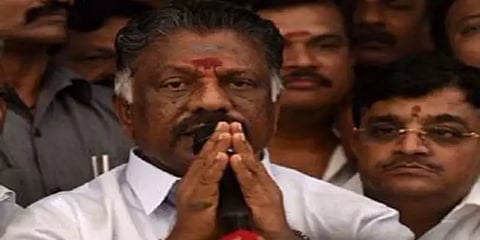 ஒருமாதம் அவகாசம் கேட்ட ஓபிஎஸ் உள்ளிட்ட 11 எம்.எல்.ஏக்கள்