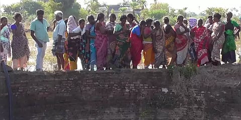 குடித்துவிட்டு தகராறு செய்த கணவர் : இரண்டு மகள்களுடன் மனைவி எடுத்த விபரீத முடிவு