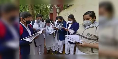 கொரோனா எதிரொலி : சிபிஎஸ்சி தேர்வுகள் மார்ச் 31 வரை தள்ளிவைப்பு..!