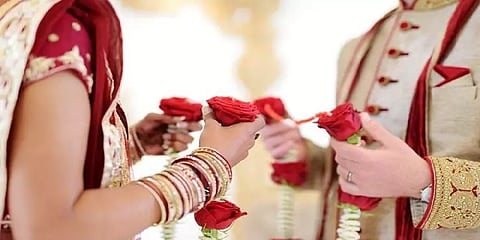 மதுரையில் நாளை நடக்கவிருந்த 24 திருமணங்கள் ஒத்திவைப்பு